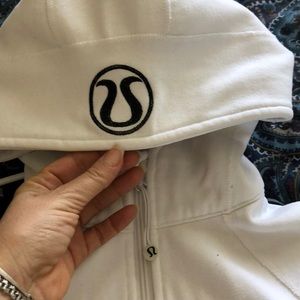 White Lululemon Scuba Jacket Hoodie size 6 RARE!
